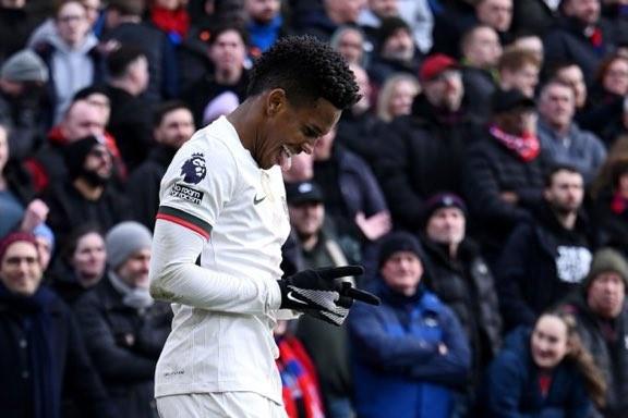 MK体育登录入口-埃斯特旺：我一直在努力提高速度；进步最大的地方是比赛理解