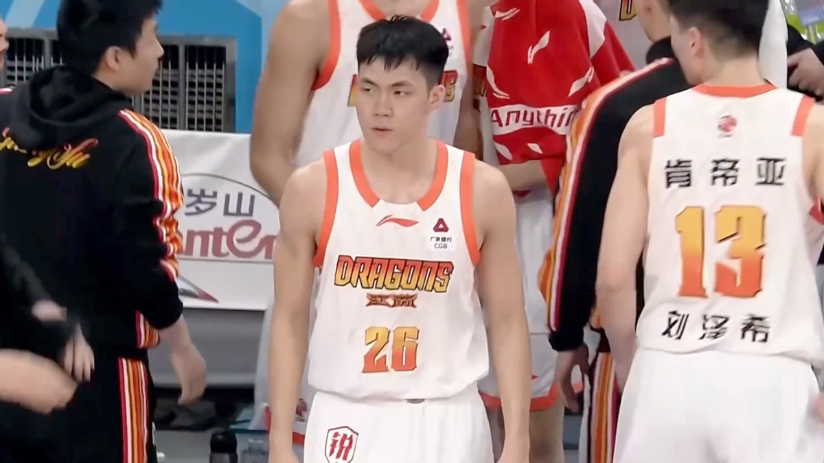 MK体育官方网站-太励志了！打了6年NBL，成功当选CBA探花，新秀年就成全明星首发